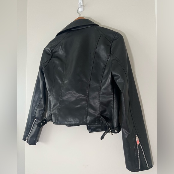 Fake leather jacket. Lightly worn - Picture 2 of 2